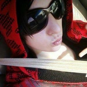 Meet your Posher, Gabrielle